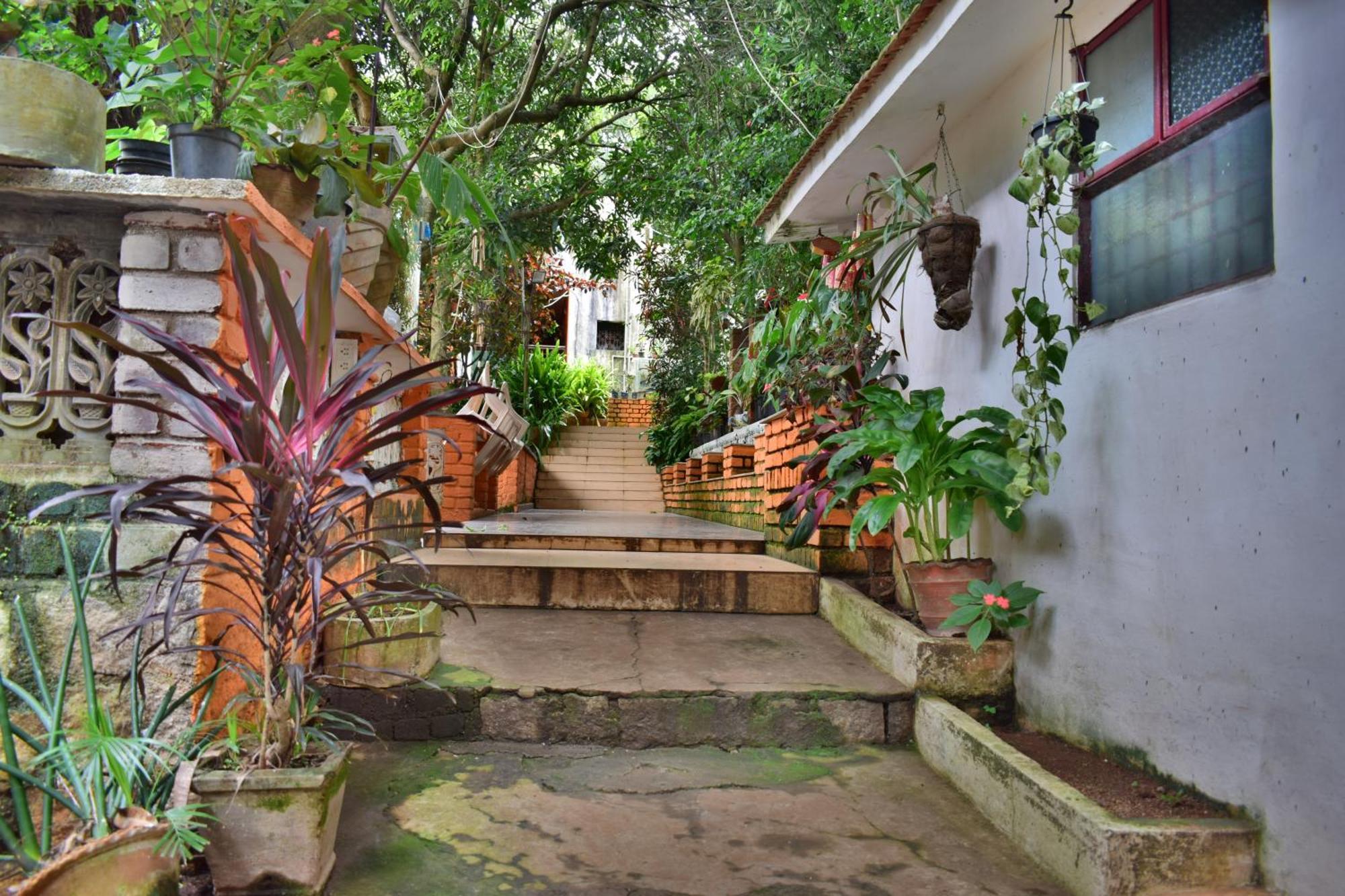 Silent Waters Resorts Yelagiri Luaran gambar