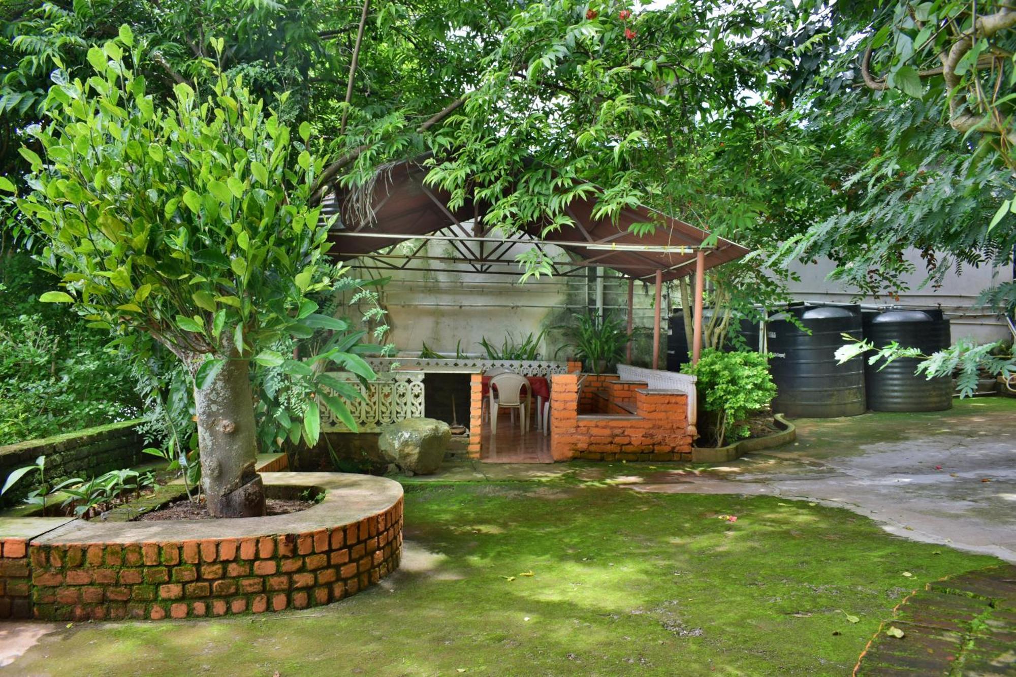 Silent Waters Resorts Yelagiri Luaran gambar