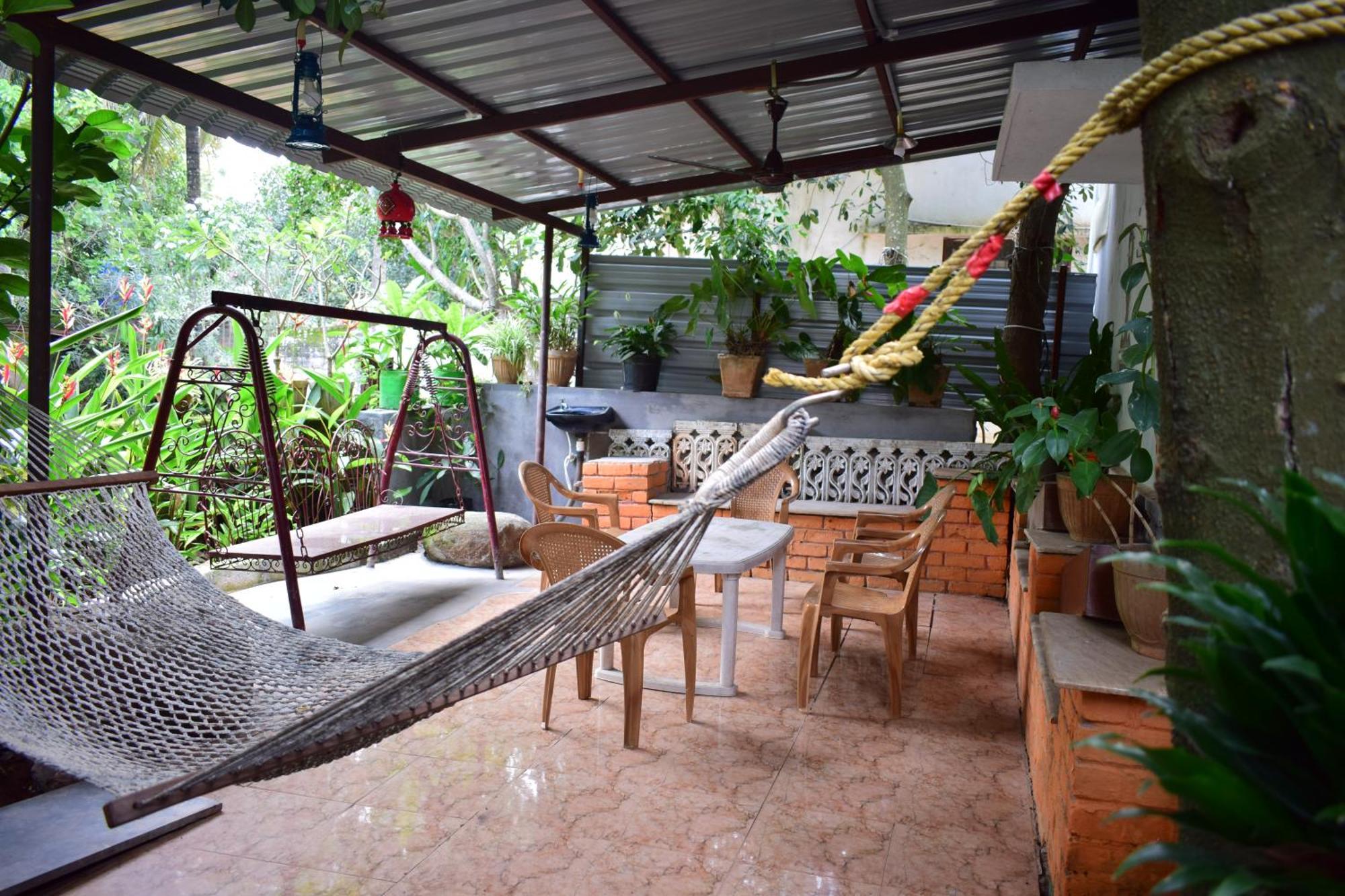 Silent Waters Resorts Yelagiri Luaran gambar