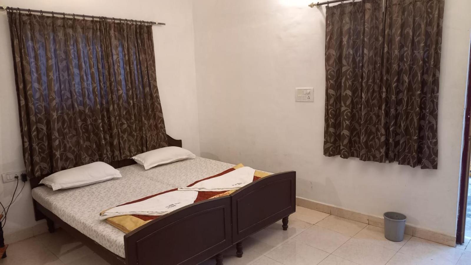 Silent Waters Resorts Yelagiri Luaran gambar