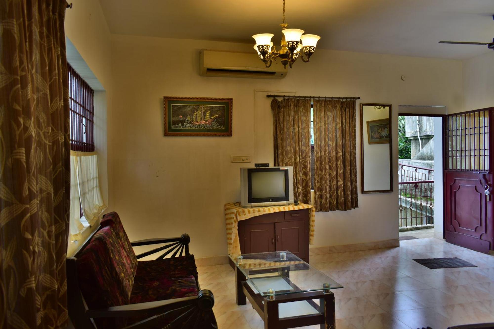 Silent Waters Resorts Yelagiri Luaran gambar