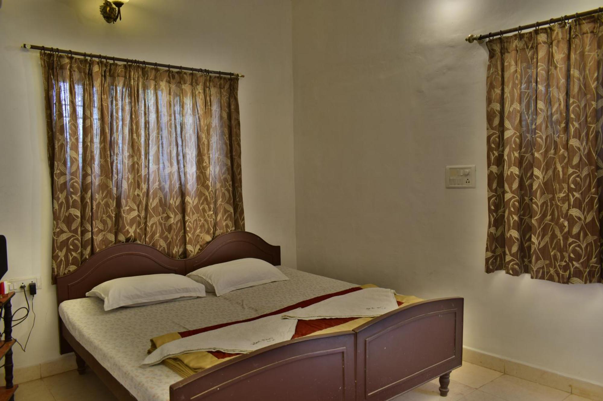 Silent Waters Resorts Yelagiri Luaran gambar